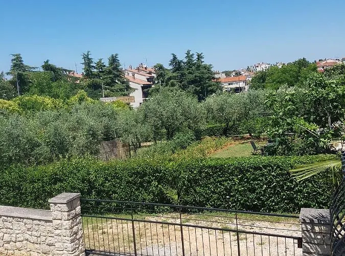 Appartamento Mit Balkon