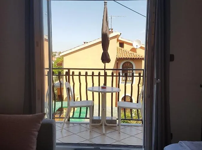 Mit Balkon Appartamento